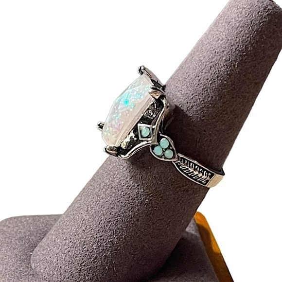 Faux Dichroic Glass Opal & Rhinestone Silver Toned Statement Cocktail Ring 8 - Picture 4 of 8